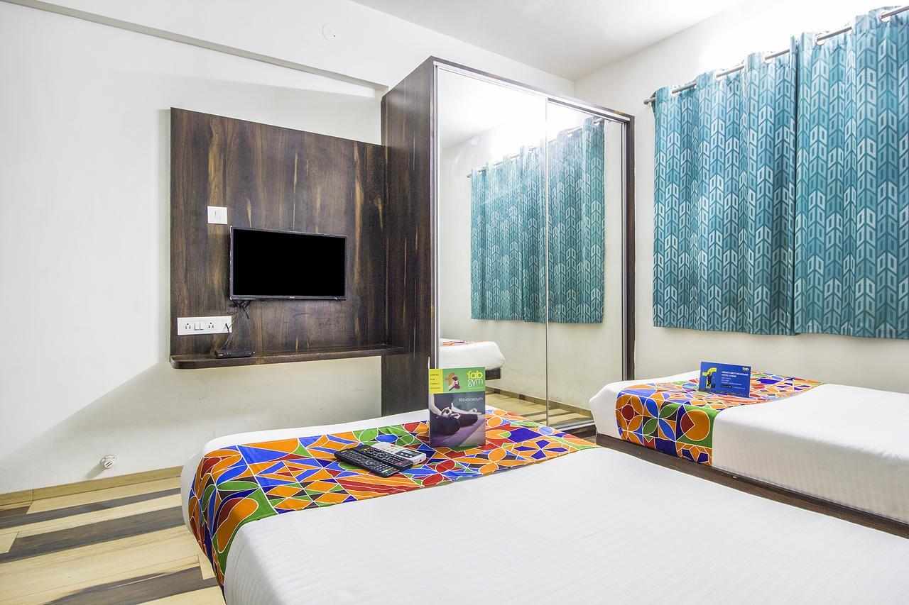 Fabhotel Pruthamesh Pride ناسيك المظهر الخارجي الصورة